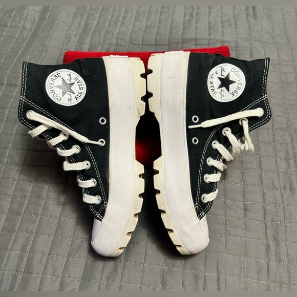 BLACK HIGH TOP LUG SOLE CONVERSE SHOES SNEAKERS WOMENS LADIES
SIZE 7 - Picture 2 of 6